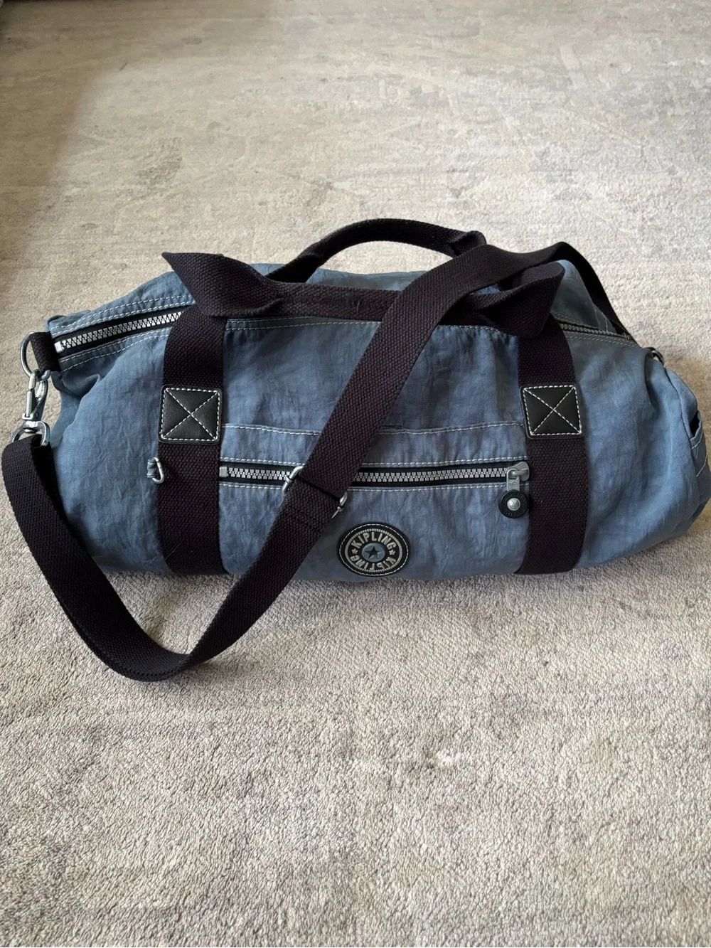 Vintage Kipling blue Duffel bag